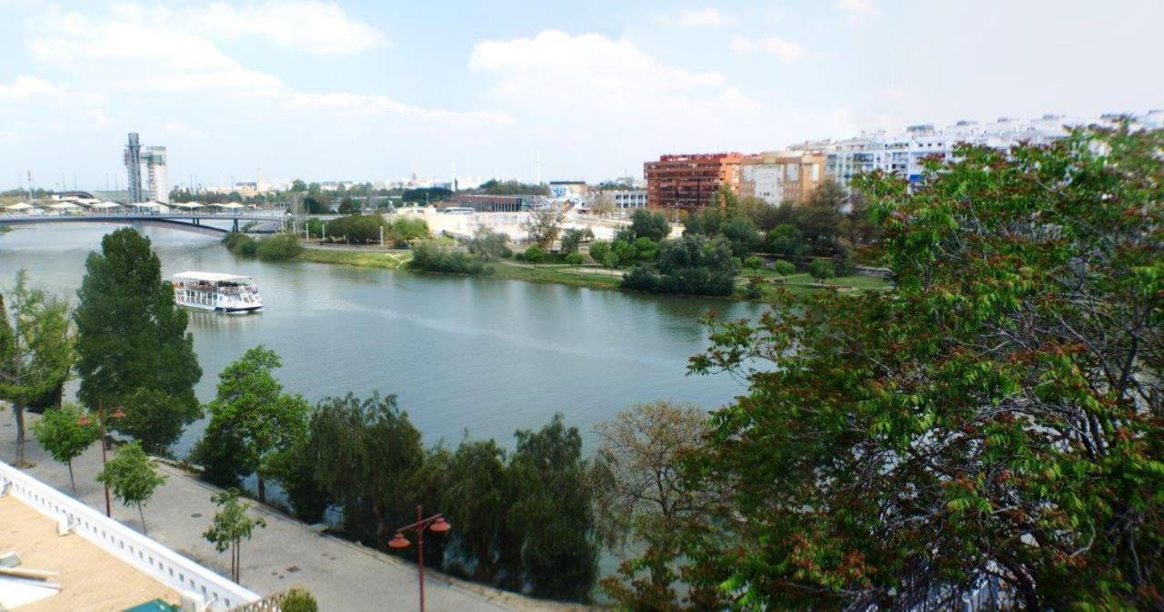 Bonito Piso Junto al Rio Sevilha Exterior foto